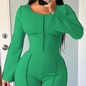 Stunning emerald green 💚 ladies 2 piece jump suit